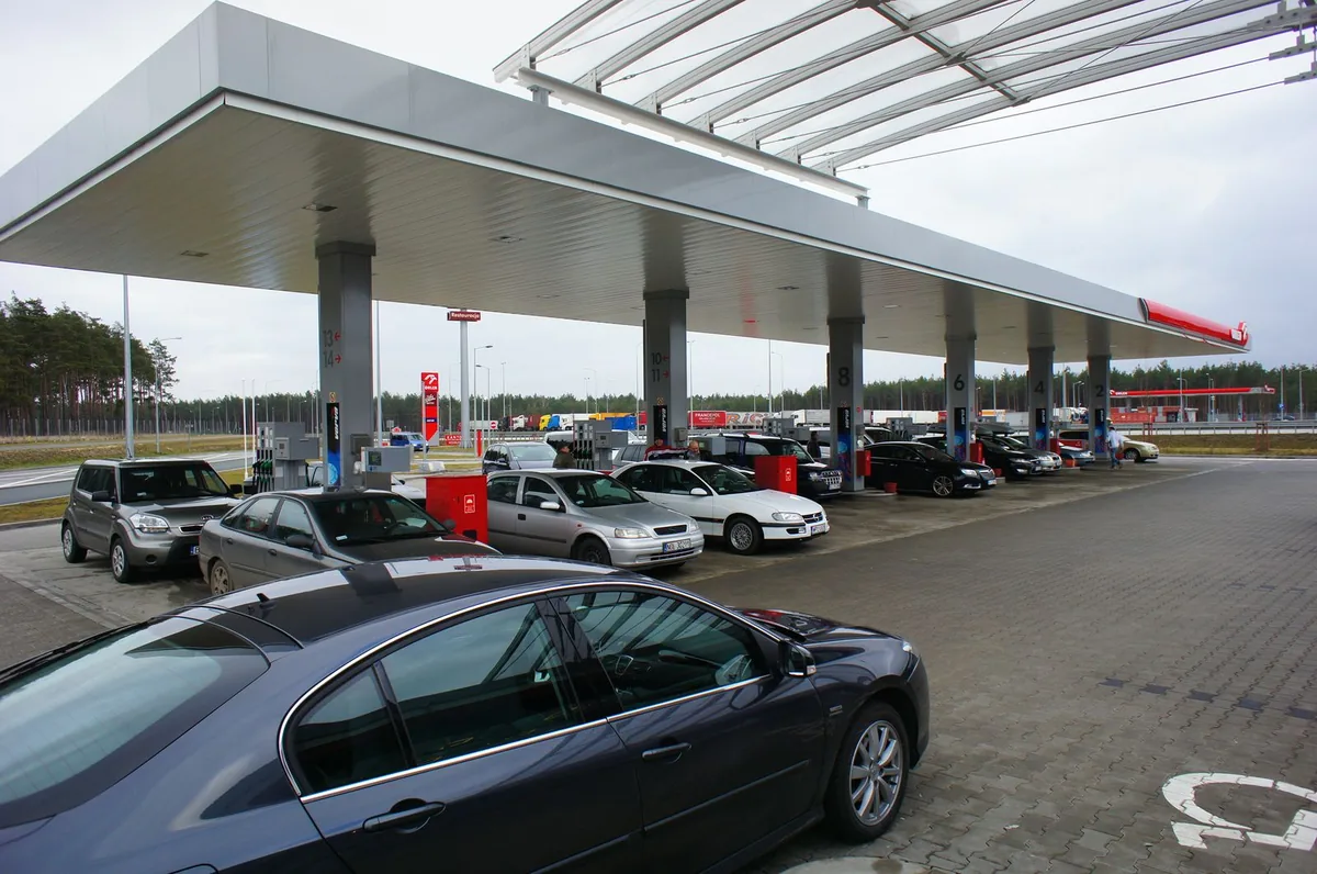 BusManiak.pl – Braki paliwa lotniczego w Europie. Polska może odegrać ważną rolę w kryzysie dostaw